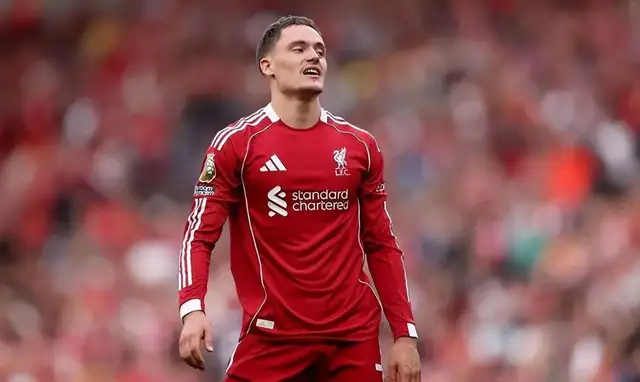 世界杯高清直播app官网-英超-纽卡VS曼联:红军欧冠资格都难,红魔理论上能争冠|利物浦|纽卡斯尔|维拉|切尔西|阿斯顿维拉_新浪体育_新浪新闻