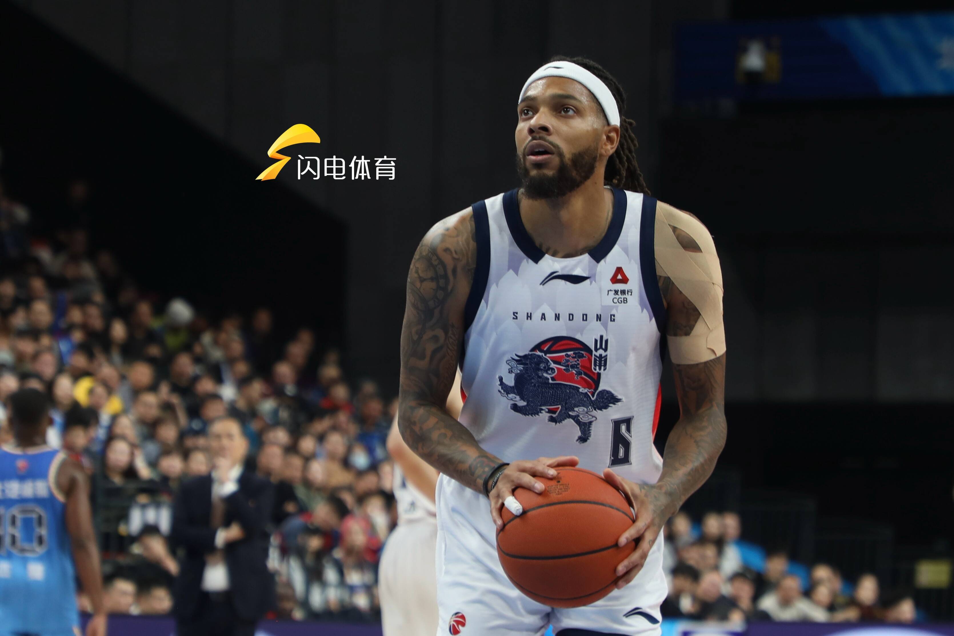 世界杯手机直播平台-挺进俱乐部杯四强！山东高速男篮89-88险胜浙江