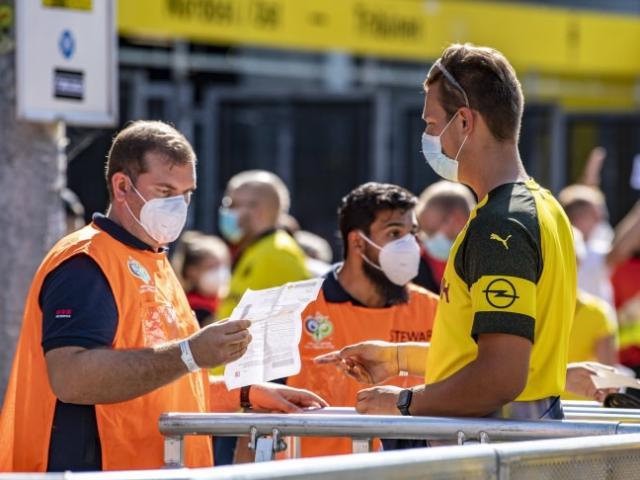 德甲赛场迎回观众，究竟哪些球队已全员接种疫苗？